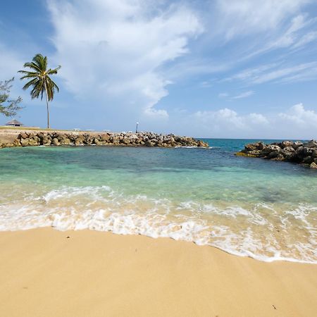 Jamaica Time Driftwood At Sea Palms 3Br 3Ba Condo In Ocho Rios With Pool And Beach Front With Views Only 10 Mins From Ochi Intl Airport Direct Flight From Miami St Mary Bagian luar foto