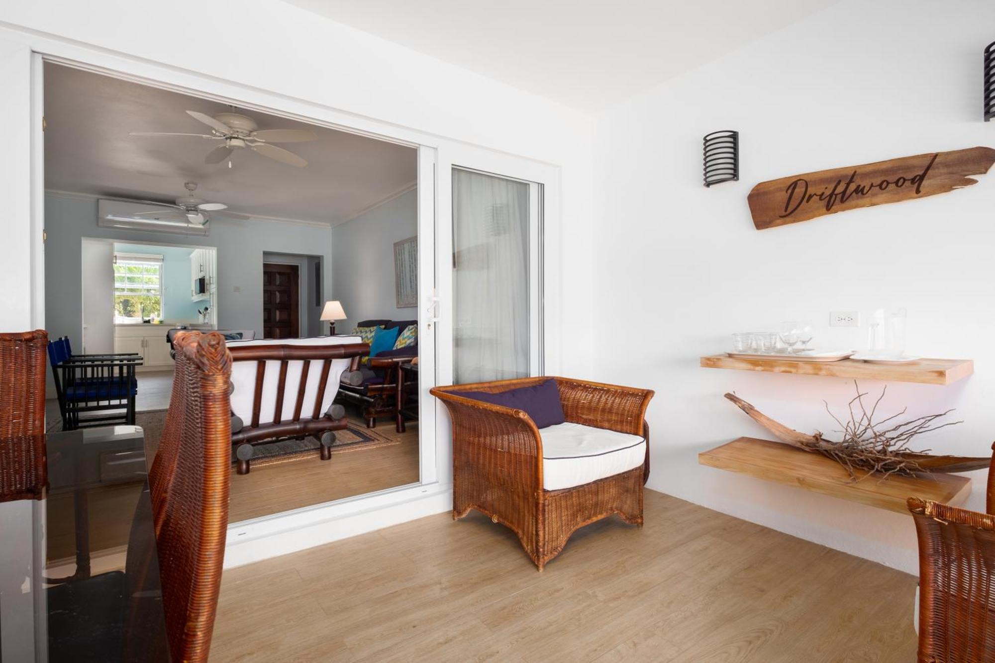 Jamaica Time Driftwood At Sea Palms 3Br 3Ba Condo In Ocho Rios With Pool And Beach Front With Views Only 10 Mins From Ochi Intl Airport Direct Flight From Miami St Mary Bagian luar foto