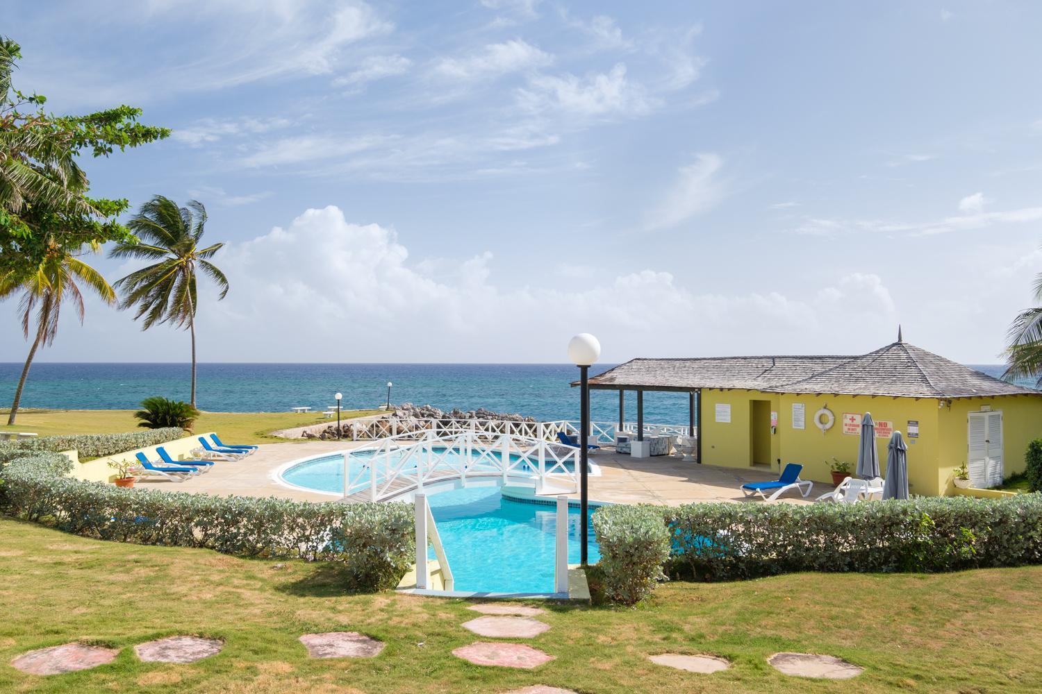 Jamaica Time Driftwood At Sea Palms 3Br 3Ba Condo In Ocho Rios With Pool And Beach Front With Views Only 10 Mins From Ochi Intl Airport Direct Flight From Miami St Mary Bagian luar foto