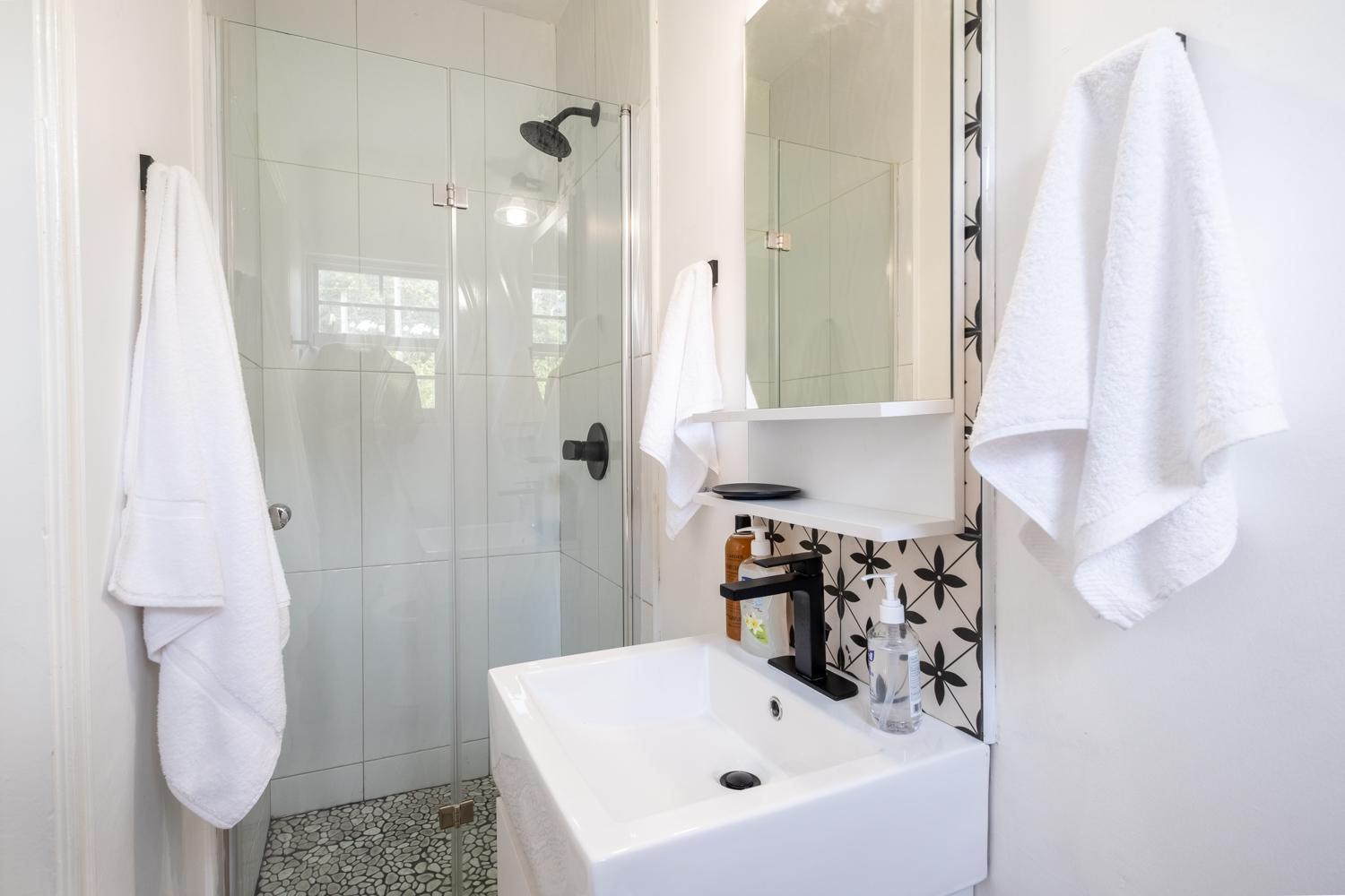Jamaica Time Driftwood At Sea Palms 3Br 3Ba Condo In Ocho Rios With Pool And Beach Front With Views Only 10 Mins From Ochi Intl Airport Direct Flight From Miami St Mary Bagian luar foto